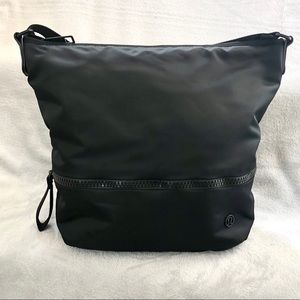 Lululemon Go Lightly Shoulder Bag
